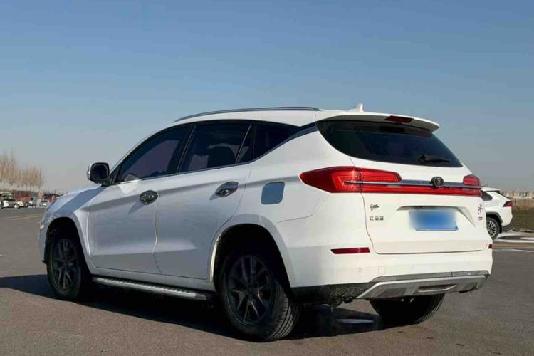 Used BYD Song 2019 1.5TI Automatic Smart Connect Luxurious Edition Exterior 4