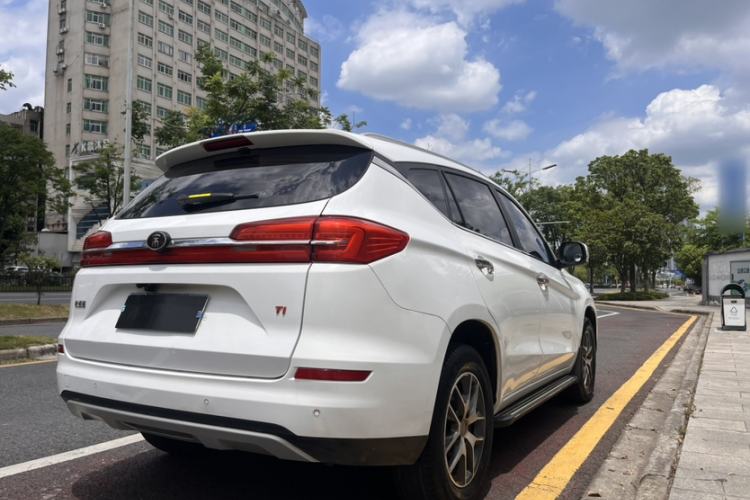 Used BYD Song 2019 1.5TI Manual Smart Connect Enhanced Model Exterior 5