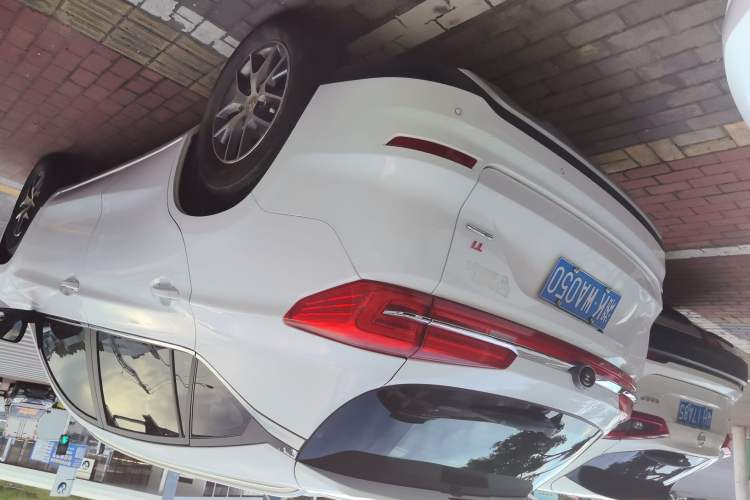Used BYD Song 2019 1.5TI Manual Smart Connect Enhanced Model Exterior 5