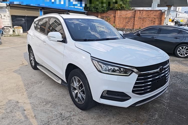 Used BYD Song 2019 1.5TI Manual Smart Connect Enhanced Model Front Right 45 Deg