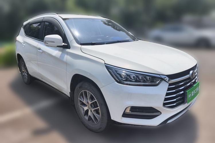 Used BYD Song 2019 1.5TI Manual Smart Connect Enhanced Model Front Right 45 Deg