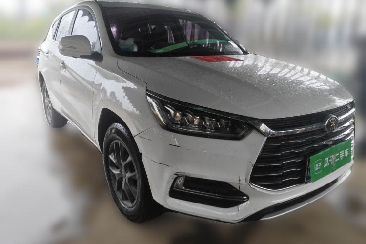 Used BYD Song 2019 1.5TI Automatic Smart Connect Luxurious Edition Front Right 45 Deg