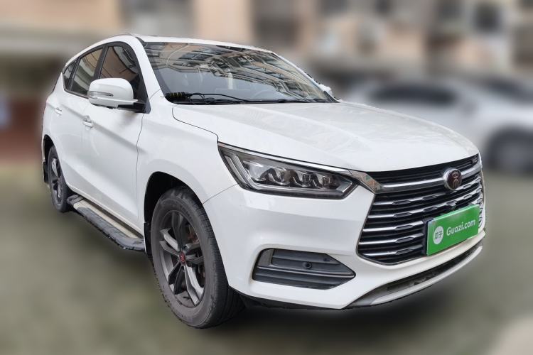 Used BYD Song 2019 1.5TI Automatic Smart Connect Luxe Version Front Right 45 Deg