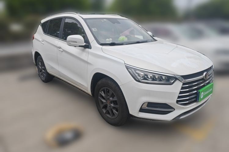 Used BYD Song 2019 1.5TI Automatic Smart Connect Luxurious Edition Front Right 45 Deg