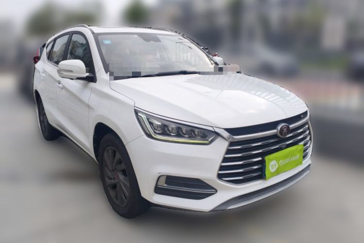 Used BYD Song 2019 1.5TI Automatic Smart Connect Luxe Version Front Right 45 Deg