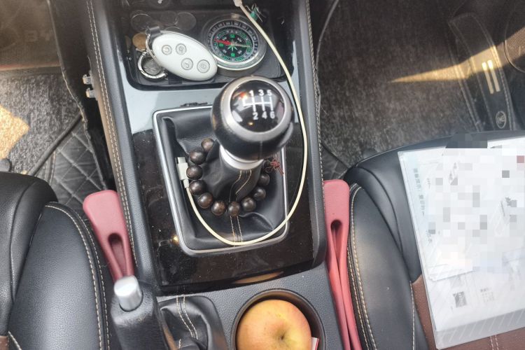 Used BYD Song 2019 1.5TI Manual Smart Connect Enhanced Model Gear Lever