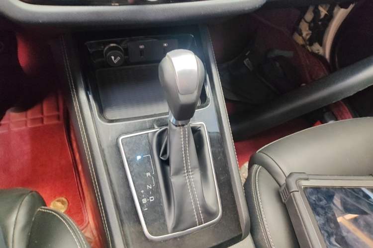 Used BYD Song 2019 1.5TI Automatic Smart Connect Dynamic Model Gear Lever