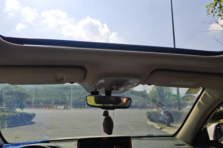 Used BYD Song 2019 1.5TI Automatic Smart Connect Dynamic Model Headliner