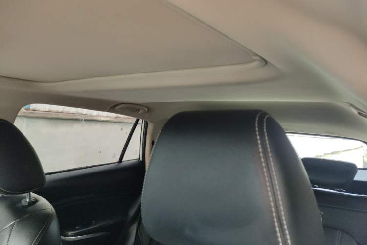 Used BYD Song 2019 1.5TI Automatic Smart Connect Luxurious Edition Headliner