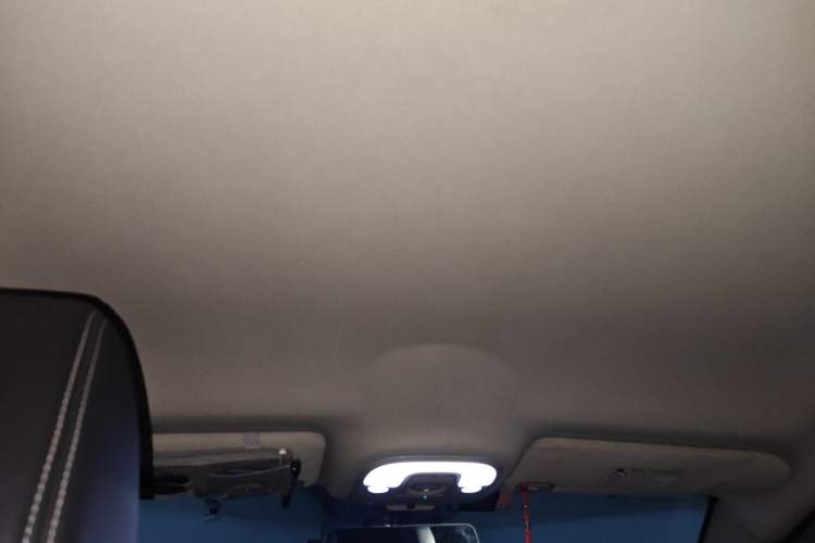 Used BYD Song 2019 1.5TI Automatic Smart Connect Dynamic Model Headliner