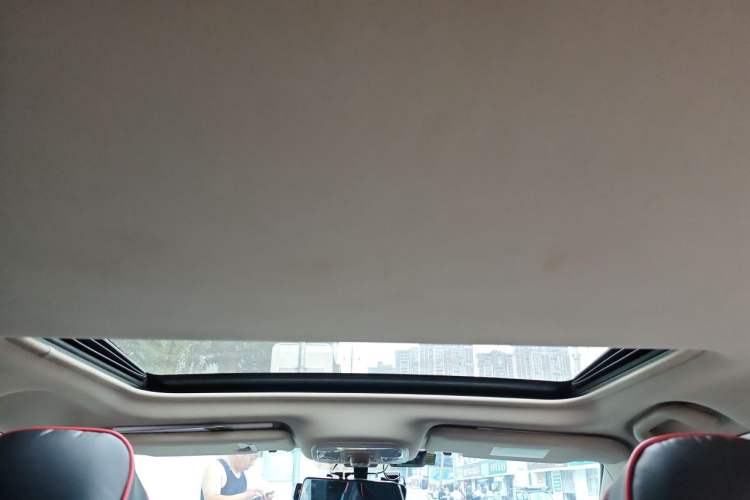 Used BYD Song 2019 1.5TI Automatic Smart Connect Dynamic Model Headliner