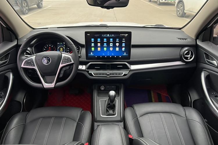 Used BYD Song 2019 1.5TI Automatic Smart Connect Luxurious Edition Interior 1