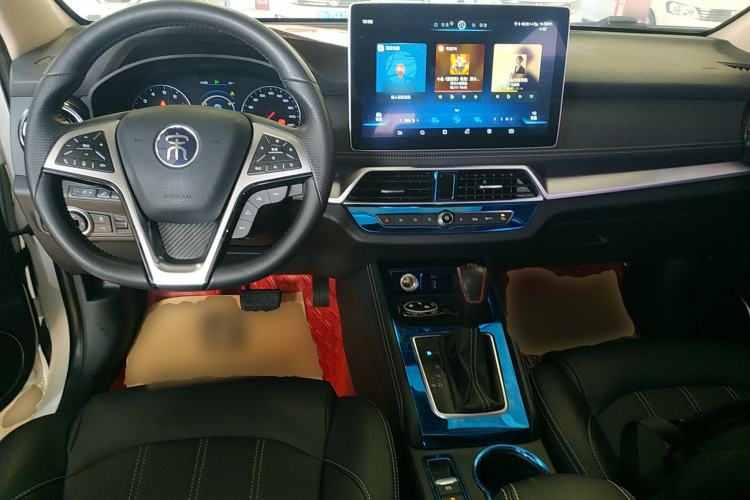 Used BYD Song 2019 1.5TI Automatic Smart Connect Luxurious Edition Interior 2