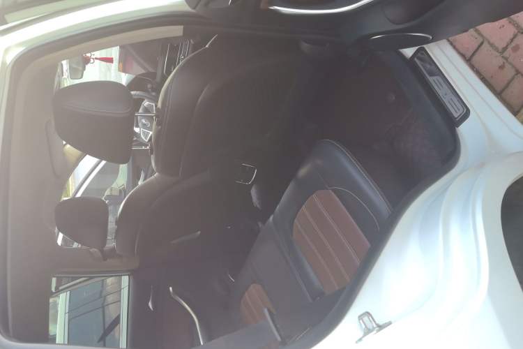 Used BYD Song 2019 1.5TI Manual Smart Connect Enhanced Model Interior 4