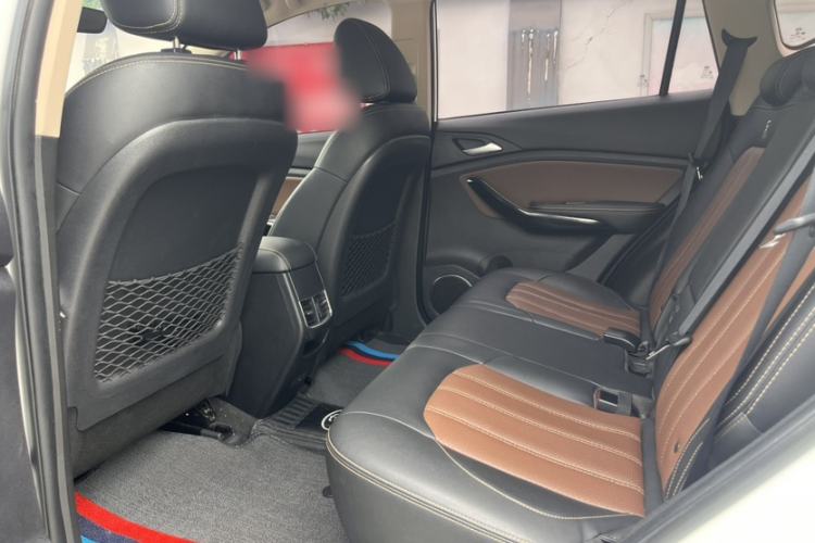 Used BYD Song 2019 1.5TI Manual Smart Connect Enhanced Model Interior 5