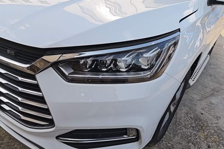 Used BYD Song 2019 1.5TI Manual Smart Connect Enhanced Model Left Front Headlight