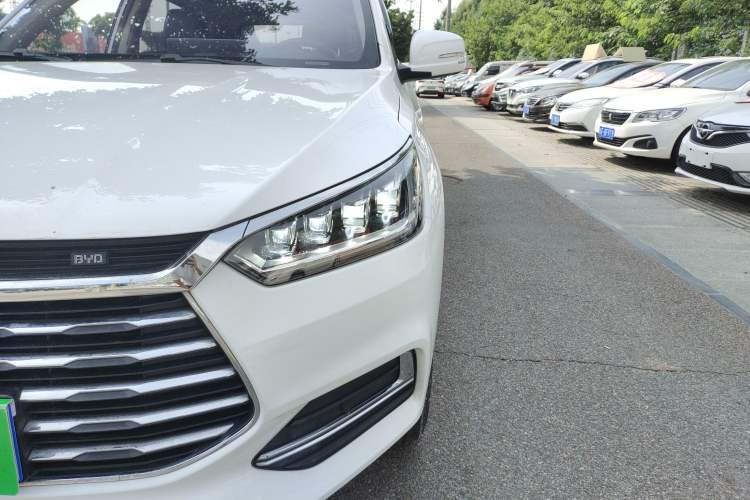 Used BYD Song 2019 1.5TI Manual Smart Connect Enhanced Model Left Front Headlight