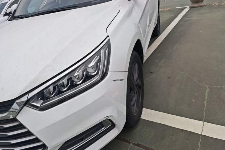 Used BYD Song 2019 1.5TI Automatic Smart Connect Luxe Version Left Front Headlight