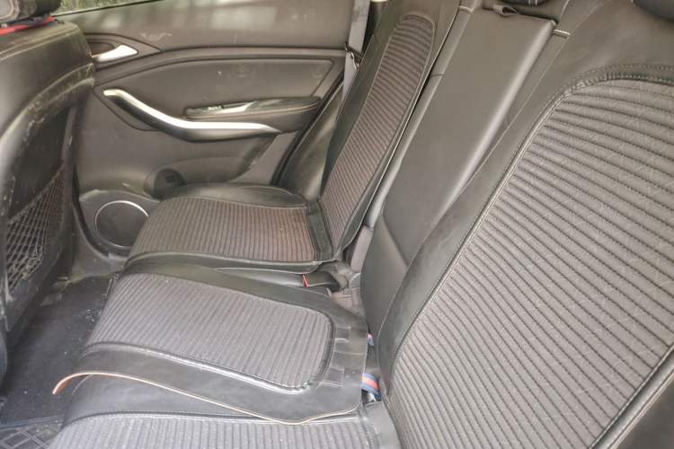 Used BYD Song 2019 1.5TI Automatic Smart Connect Luxurious Edition Left Rear Seat