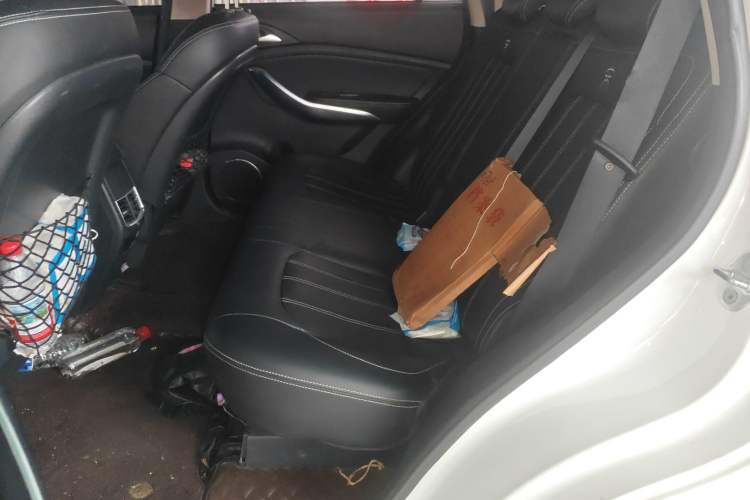 Used BYD Song 2019 1.5TI Automatic Smart Connect Luxurious Edition Left Rear Seat