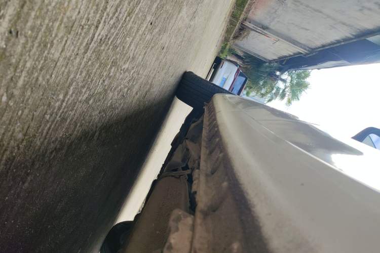 Used BYD Song 2019 1.5TI Automatic Smart Connect Luxurious Edition Left Side Sill