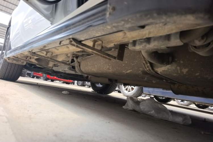 Used BYD Song 2019 1.5TI Automatic Smart Connect Luxe Version Left Side Sill