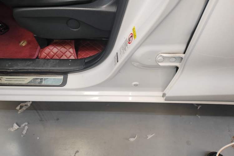 Used BYD Song 2019 1.5TI Automatic Smart Connect Dynamic Model Left Side Sill
