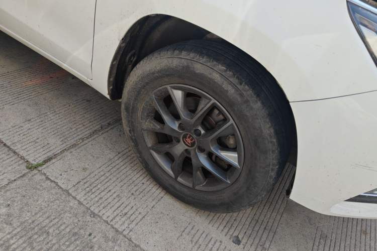 Used BYD Song 2019 1.5TI Automatic Smart Connect Luxurious Edition Right Front Wheel Hub