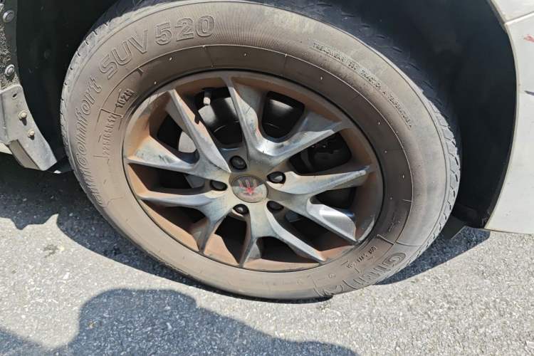 Used BYD Song 2019 1.5TI Automatic Smart Connect Luxurious Edition Right Front Wheel Hub
