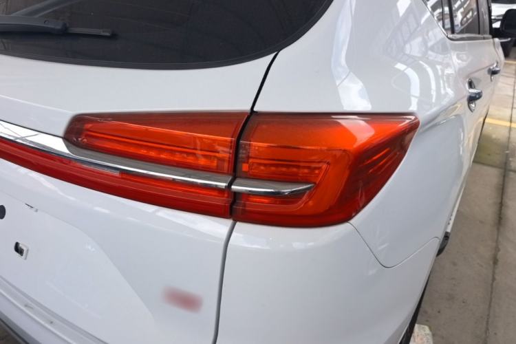 Used BYD Song 2019 1.5TI Automatic Smart Connect Luxe Version Right Rear Taillight