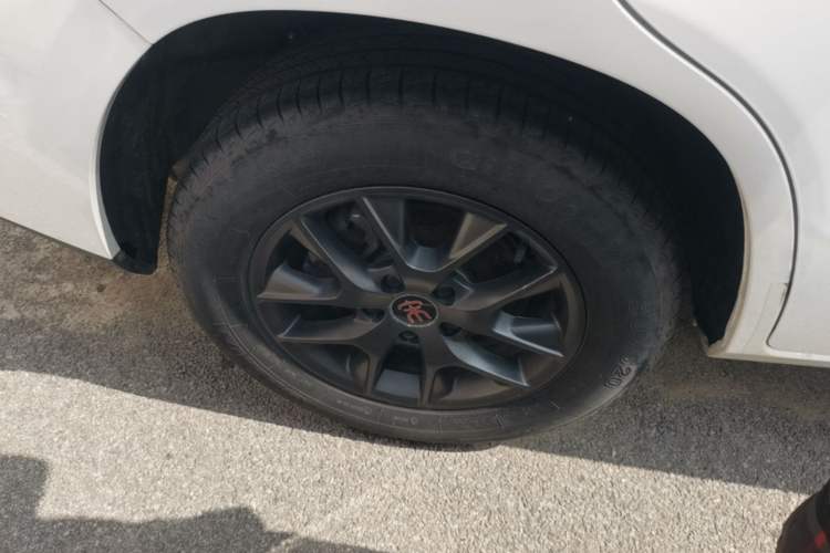 Used BYD Song 2019 1.5TI Automatic Smart Connect Dynamic Model Right Rear Wheel Hub