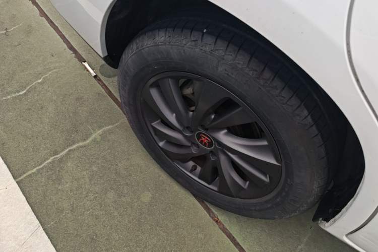 Used BYD Song 2019 1.5TI Automatic Smart Connect Luxe Version Right Rear Wheel Hub