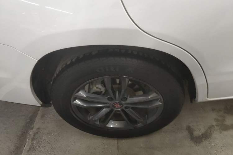 Used BYD Song 2019 1.5TI Automatic Smart Connect Dynamic Model Right Rear Wheel Hub