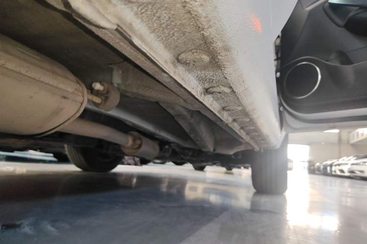 Used BYD Song 2019 1.5TI Automatic Smart Connect Dynamic Model Right Side Sill
