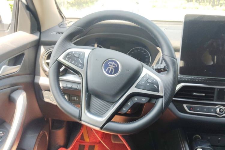 Used BYD Song 2019 1.5TI Automatic Smart Connect Dynamic Model Steering Wheel