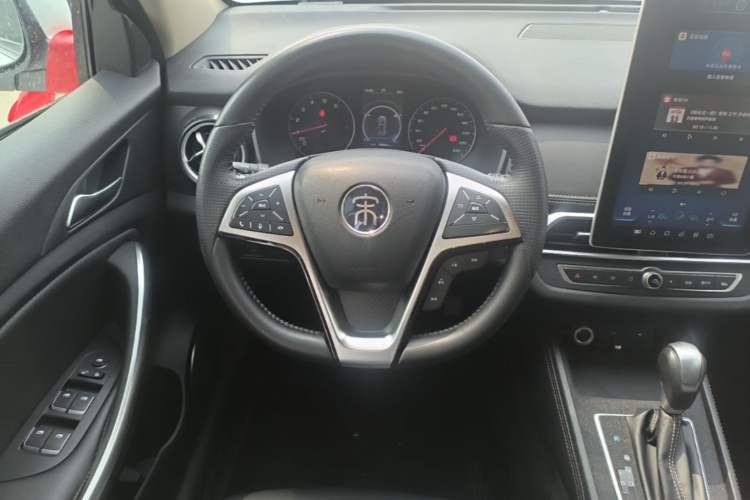 Used BYD Song 2019 1.5TI Automatic Smart Connect Dynamic Model Steering Wheel