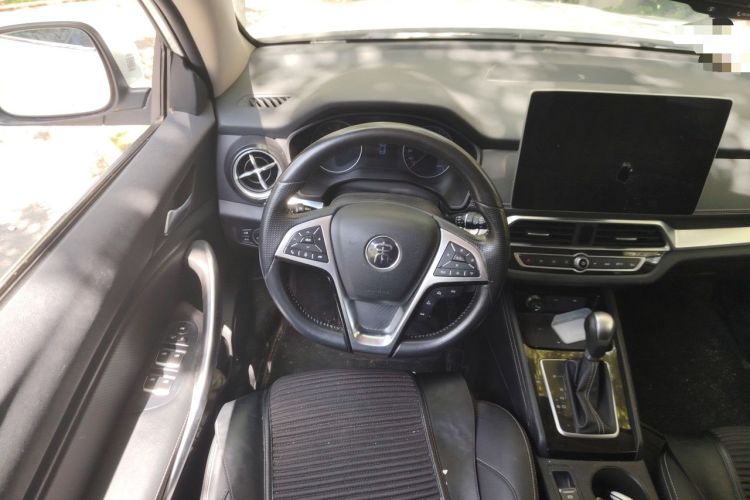 Used BYD Song 2019 1.5TI Automatic Smart Connect Luxurious Edition Steering Wheel