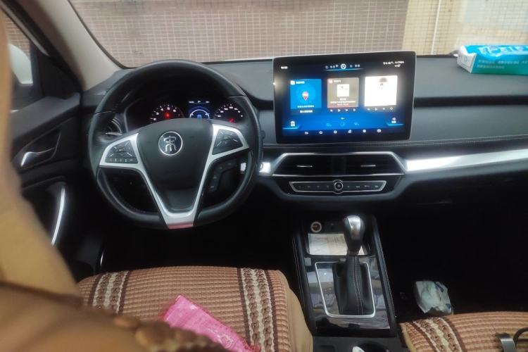 Used BYD Song 2019 1.5TI Automatic Smart Connect Dynamic Model Steering Wheel
