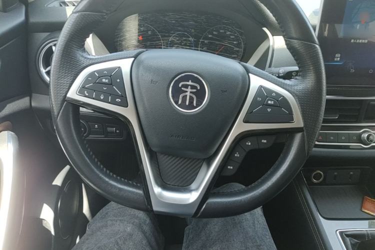 Used BYD Song 2019 1.5TI Manual Smart Connect Enhanced Model Steering Wheel