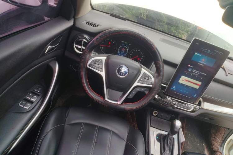 Used BYD Song 2019 1.5TI Automatic Smart Connect Luxurious Edition Steering Wheel