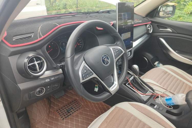 Used BYD Song 2019 1.5TI Automatic Smart Connect Dynamic Model Steering Wheel
