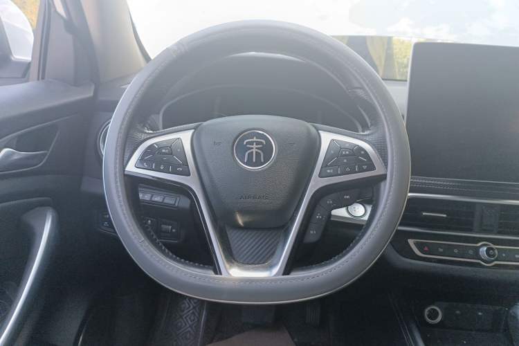 Used BYD Song 2019 1.5TI Automatic Smart Connect Luxe Version Steering Wheel