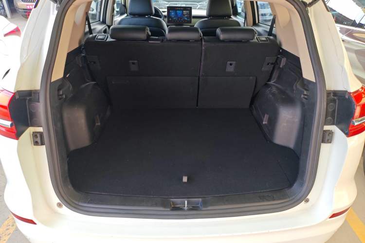 Used BYD Song 2019 1.5TI Manual Smart Connect Enhanced Model Trunk