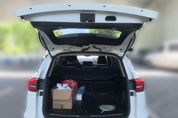 Used BYD Song 2019 1.5TI Automatic Smart Connect Luxurious Edition Trunk