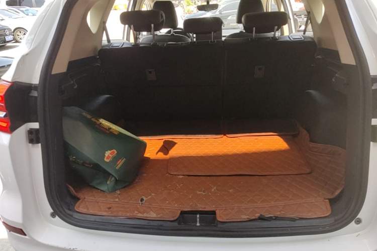 Used BYD Song 2019 1.5TI Manual Smart Connect Enhanced Model Trunk