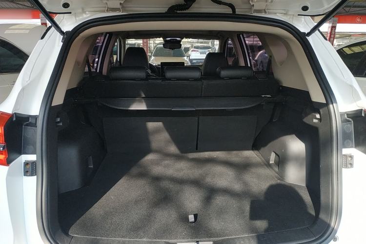 Used BYD Song 2019 1.5TI Automatic Smart Connect Luxurious Edition Trunk