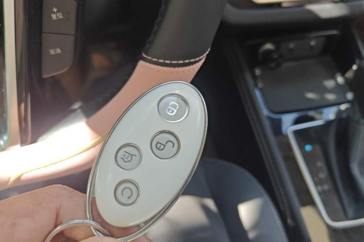 Used BYD Song 2019 1.5TI Automatic Smart Connect Luxurious Edition Vehicle Key