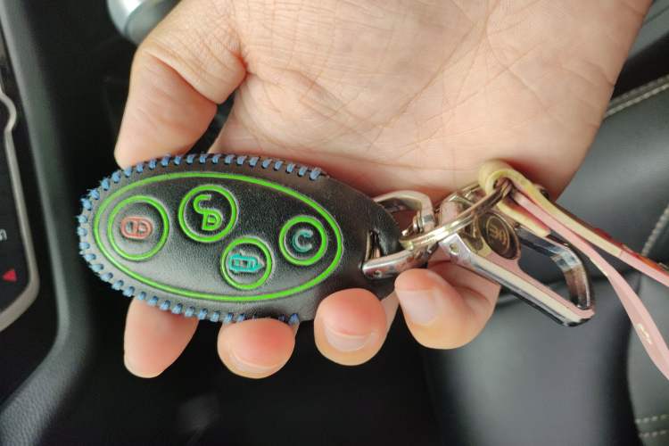 Used BYD Song 2019 1.5TI Automatic Smart Connect Luxurious Edition Vehicle Key