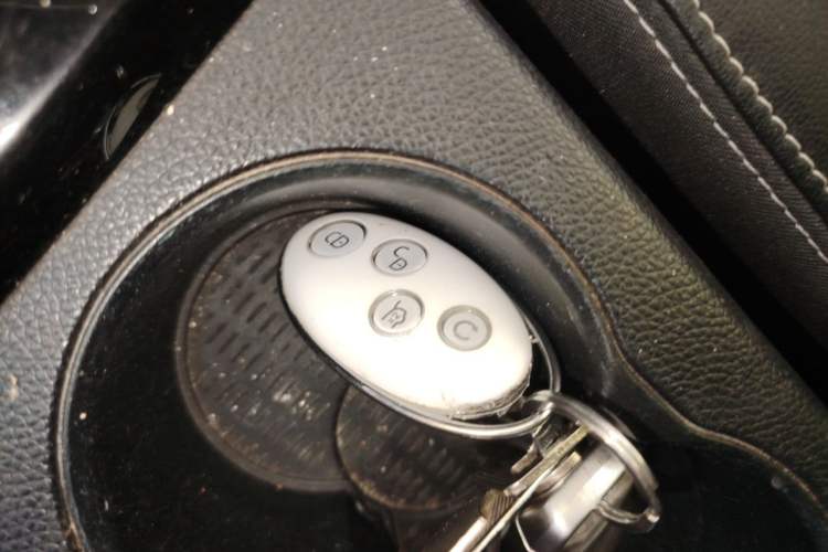 Used BYD Song 2019 1.5TI Automatic Smart Connect Luxurious Edition Vehicle Key