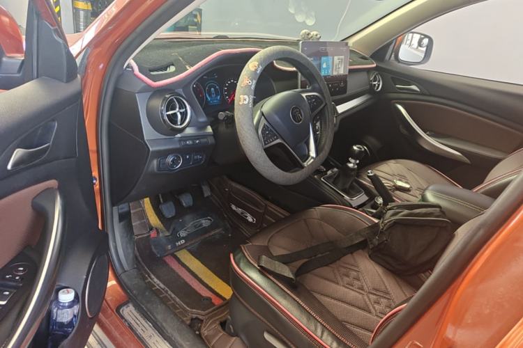 Used BYD Song 2019 1.5TI Manual Smart Connect Enhanced Model Driver Seat